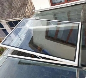 广西电动天窗注重安全性和节能性能